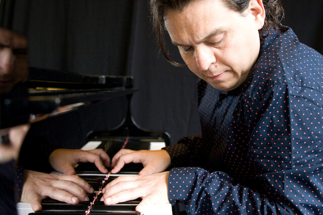 Mike del Ferro Trio - Pianist van Toots