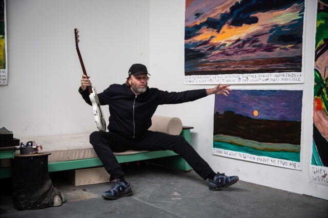 Admiral Freebee - Try-out 'Q & A with myself'