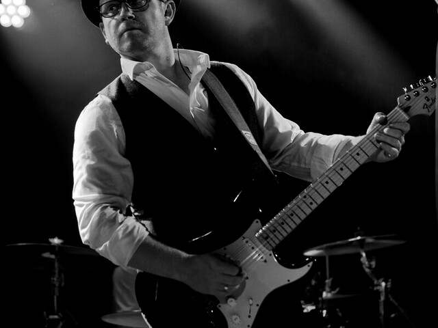 Claptonite - A tribute to Eric Clapton