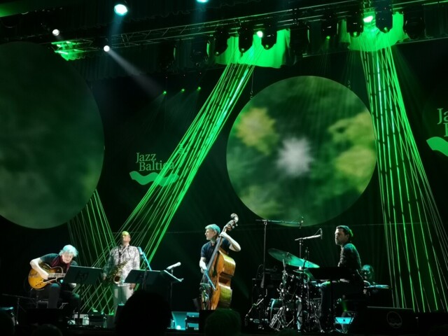 Martin Wind’s Gravity Trio  & Philip Catherine - Gitaarlegende