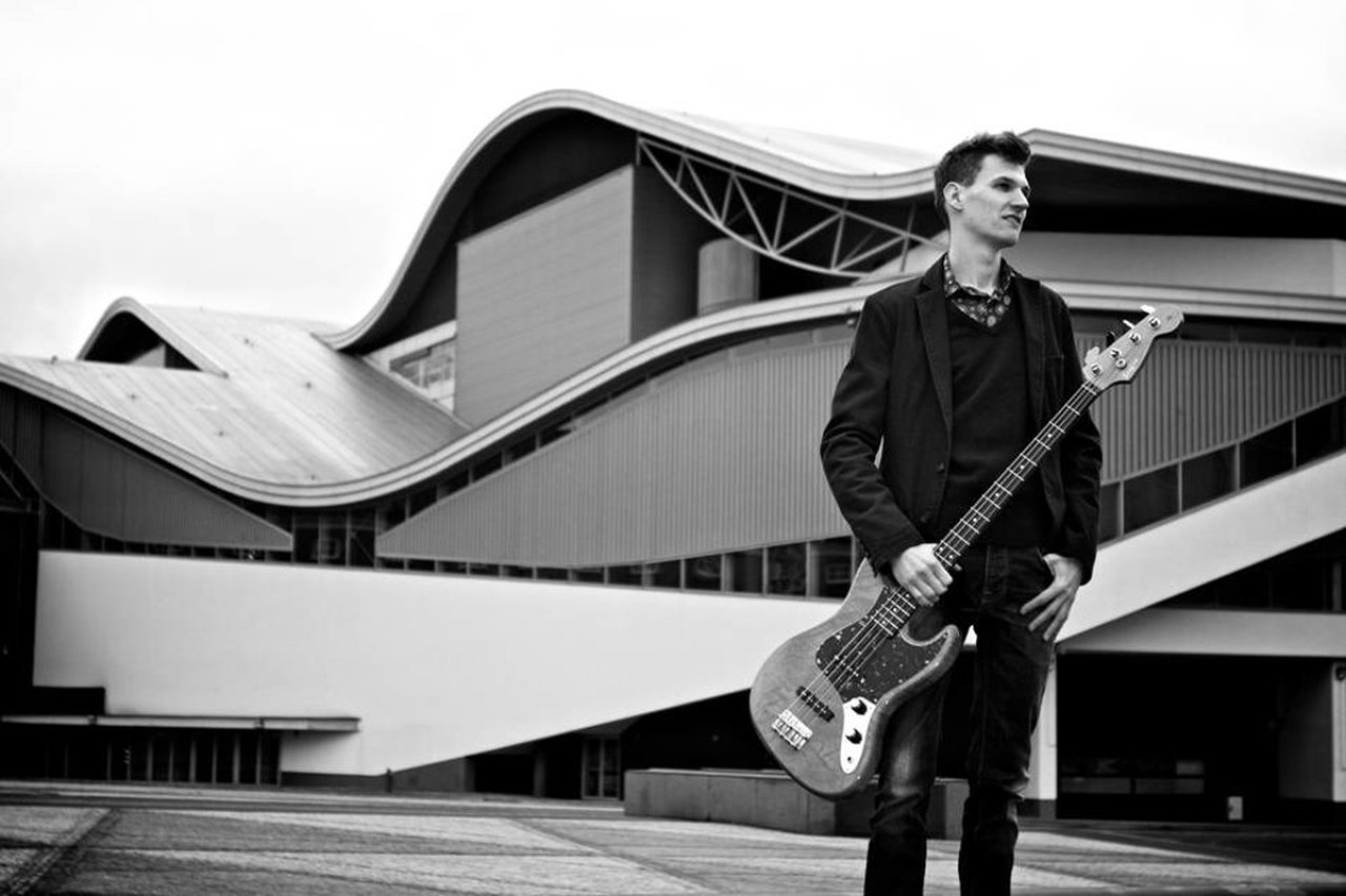 Bass player Pop/Soul Studio Antwerpen